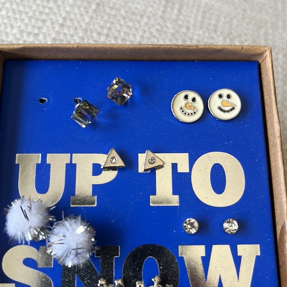 Christmas Earrings! 8 pair set. - Picture 3 of 5